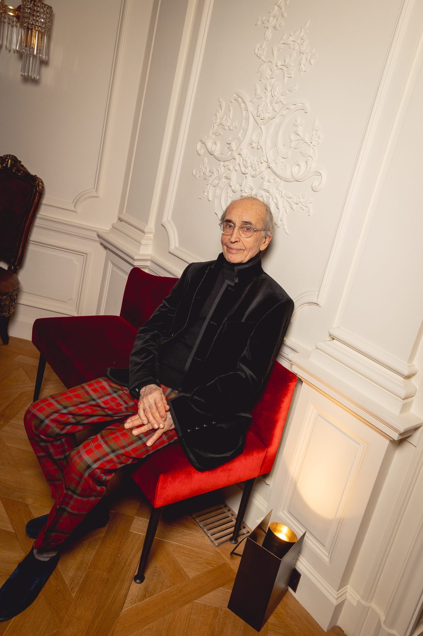  - Jacqueline Terrebone and Benoist F. Drut Co-Host a Cocktail Party at Aline Hazarian’s Parisian Apartment