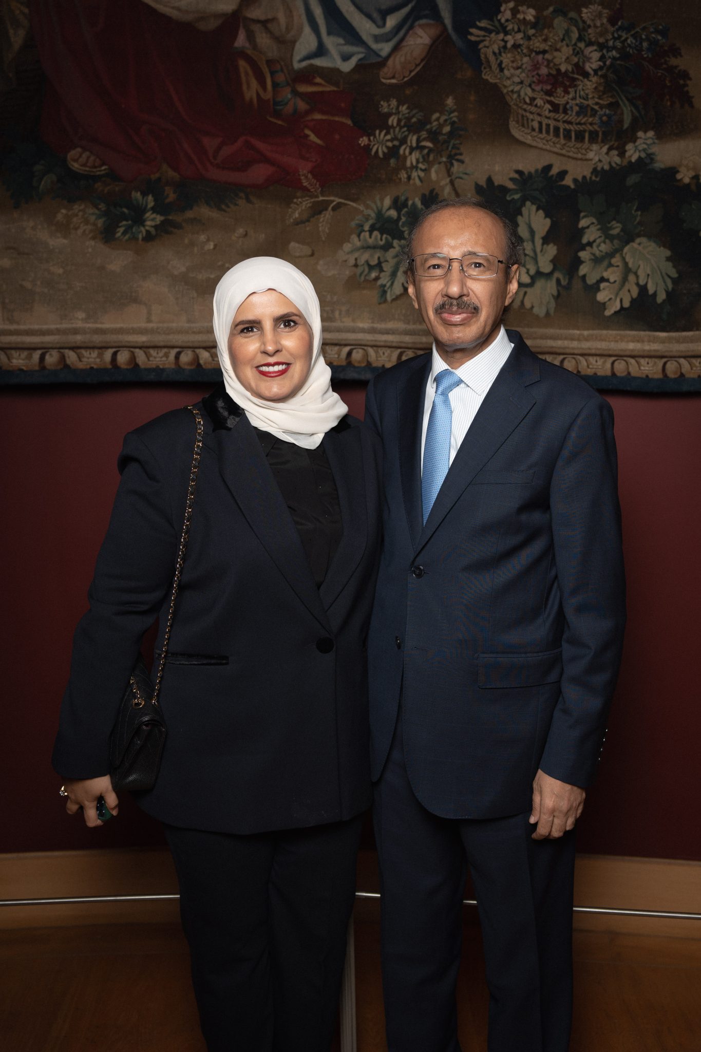  - La mode entre au musée du Louvre