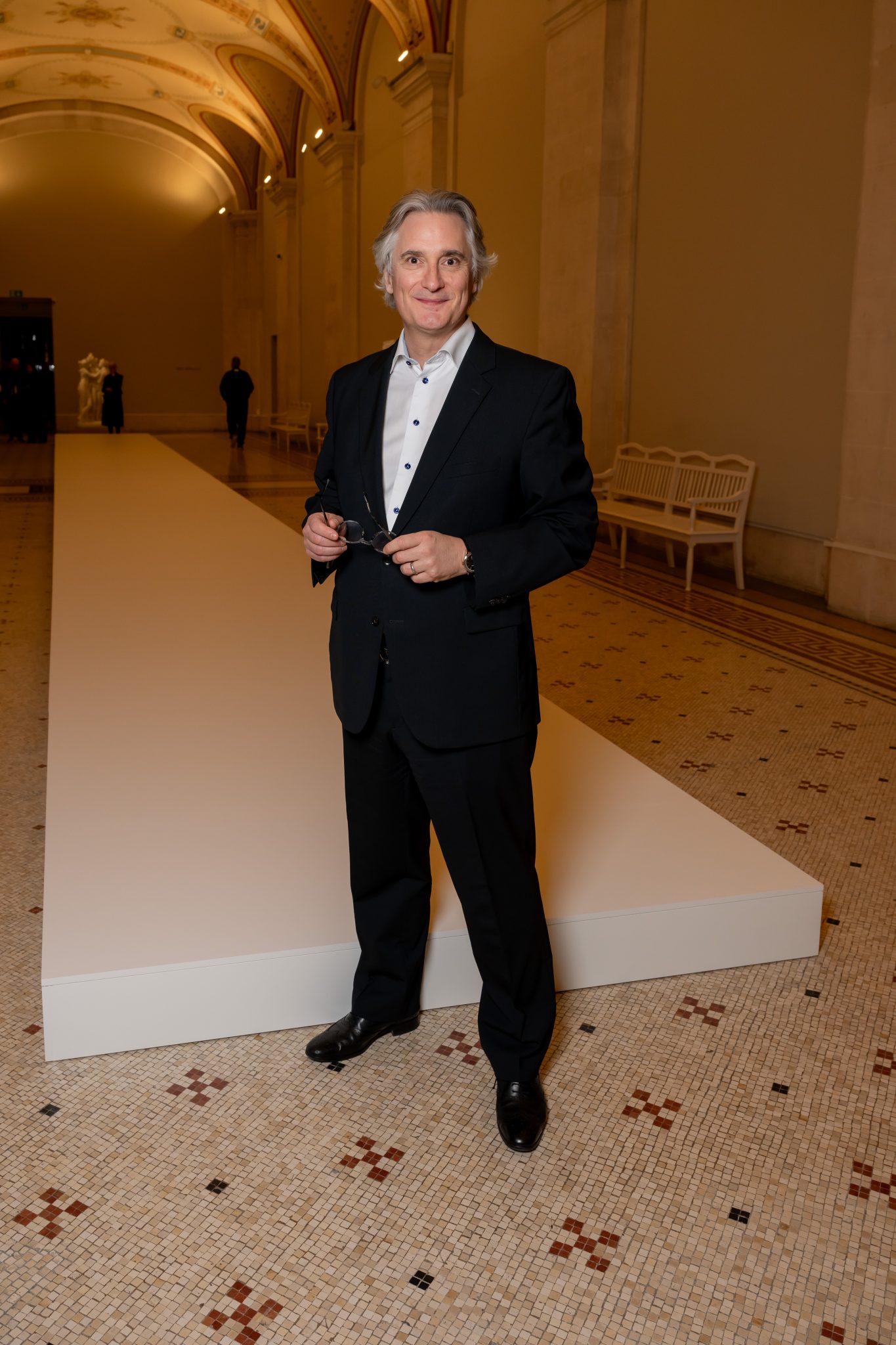  - Carol Bove nous plonge au cœur de l’histoire de Genève avec “La Genevoise”