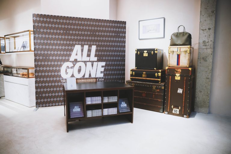 Michael Dupouy célèbre « ALL GONE 2024 » le temps d’une dédicace chez Au Depart