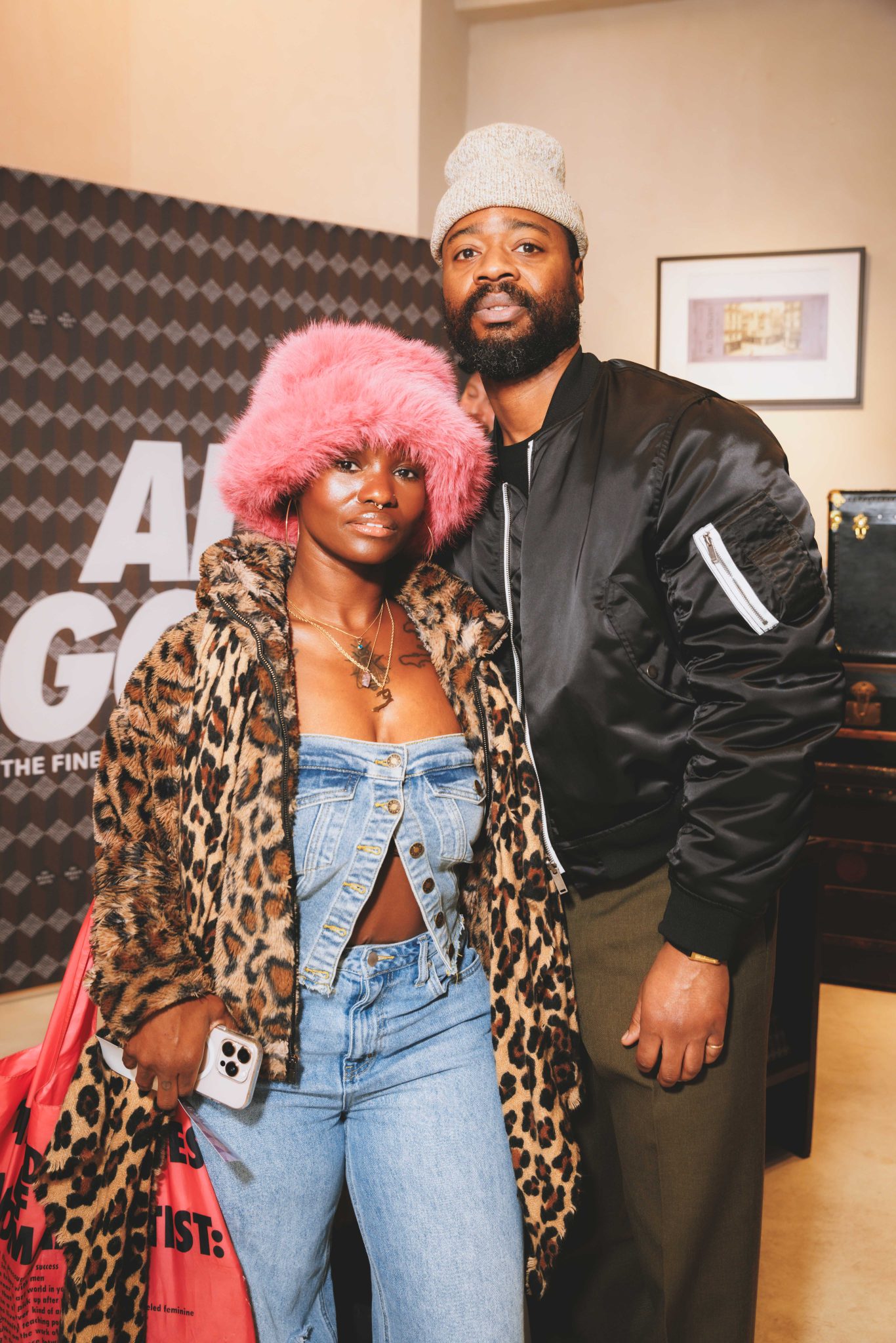  - Michael Dupouy célèbre « ALL GONE 2024 » le temps d’une dédicace chez Au Depart