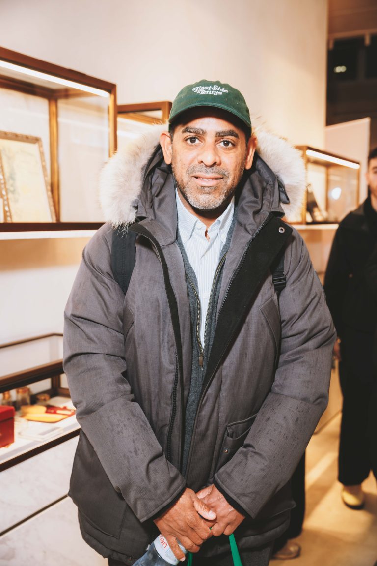  - Michael Dupouy célèbre « ALL GONE 2024 » le temps d’une dédicace chez Au Depart