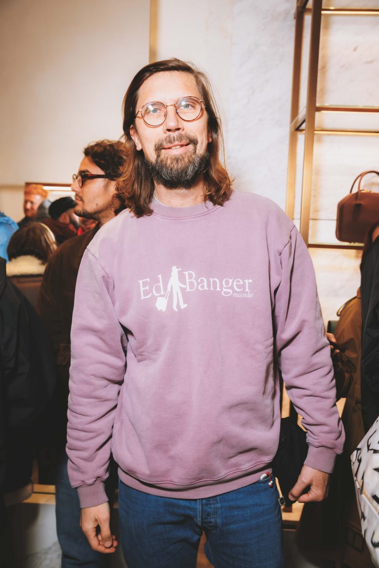  - Michael Dupouy célèbre « ALL GONE 2024 » le temps d’une dédicace chez Au Depart