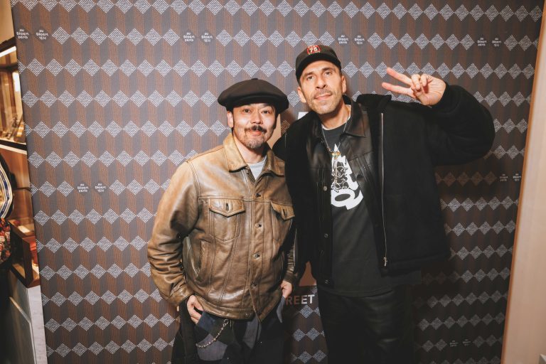  - Michael Dupouy célèbre « ALL GONE 2024 » le temps d’une dédicace chez Au Depart