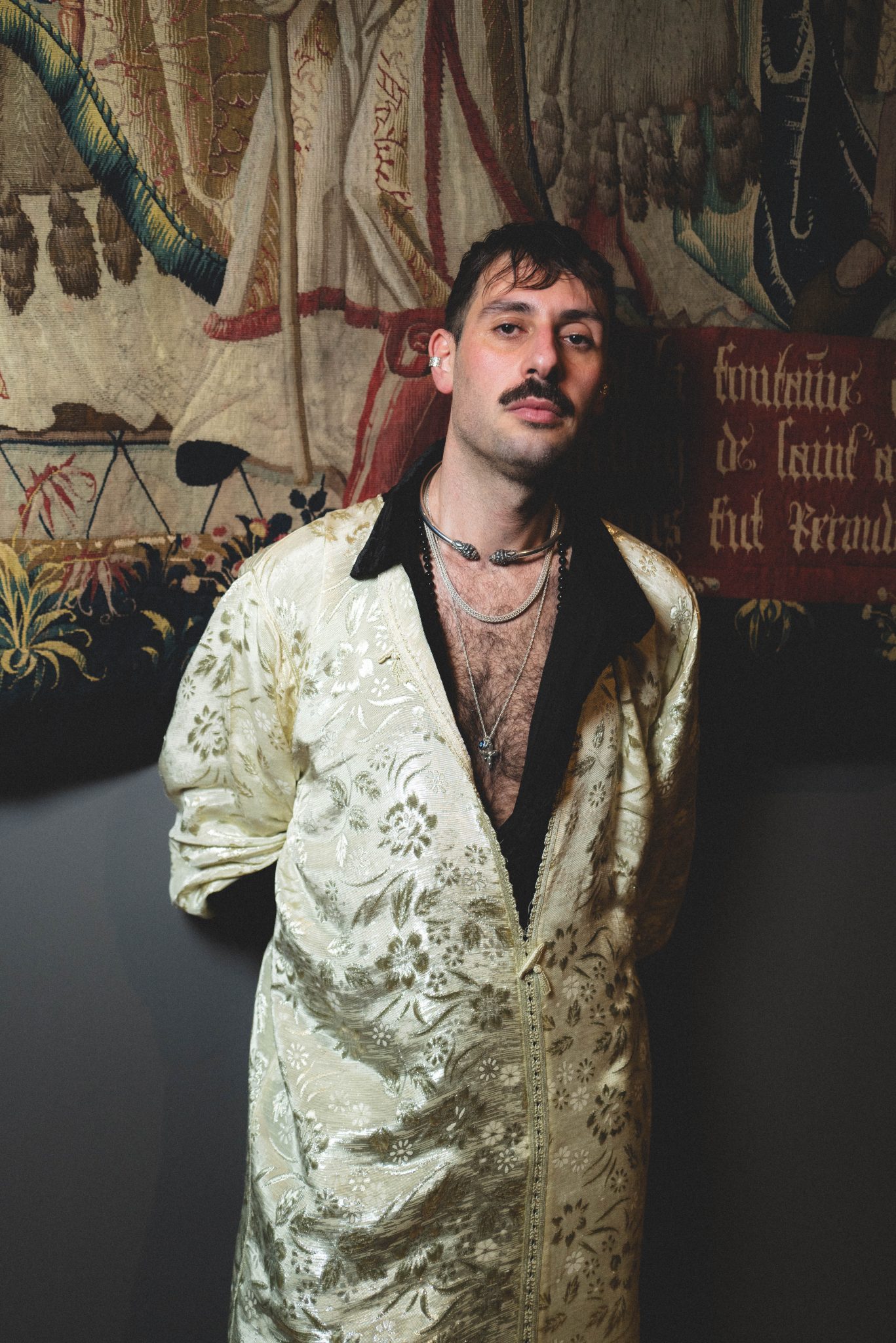  - La mode entre au musée du Louvre