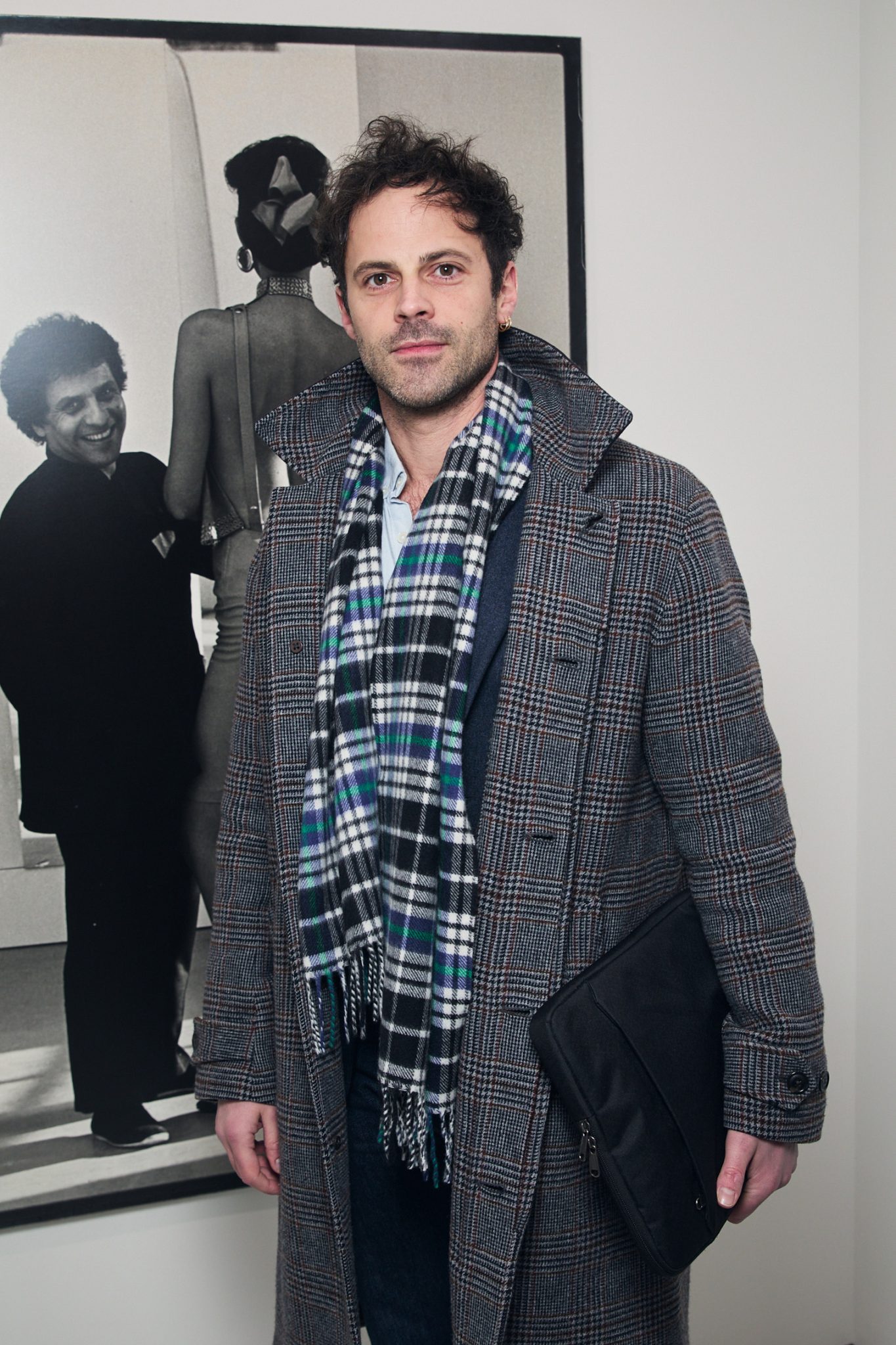  - For its Grand Opening, Oana Ivan Gallery Celebrates Peter Knapp’s Audacity