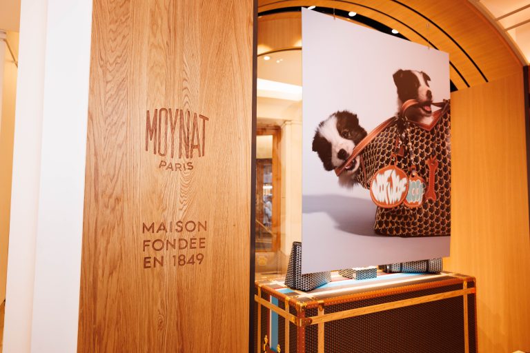 Moynat lance sa collection exclusive pour animaux au Bon Marché