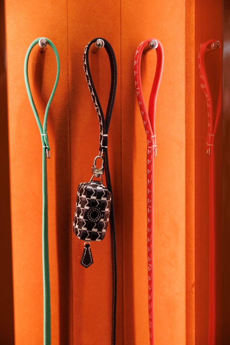 Moynat lance sa collection exclusive pour animaux au Bon Marché