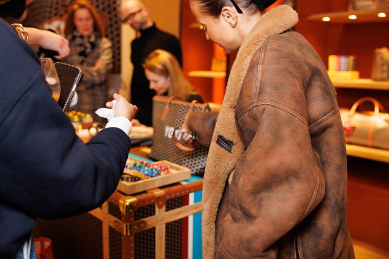 Moynat lance sa collection exclusive pour animaux au Bon Marché