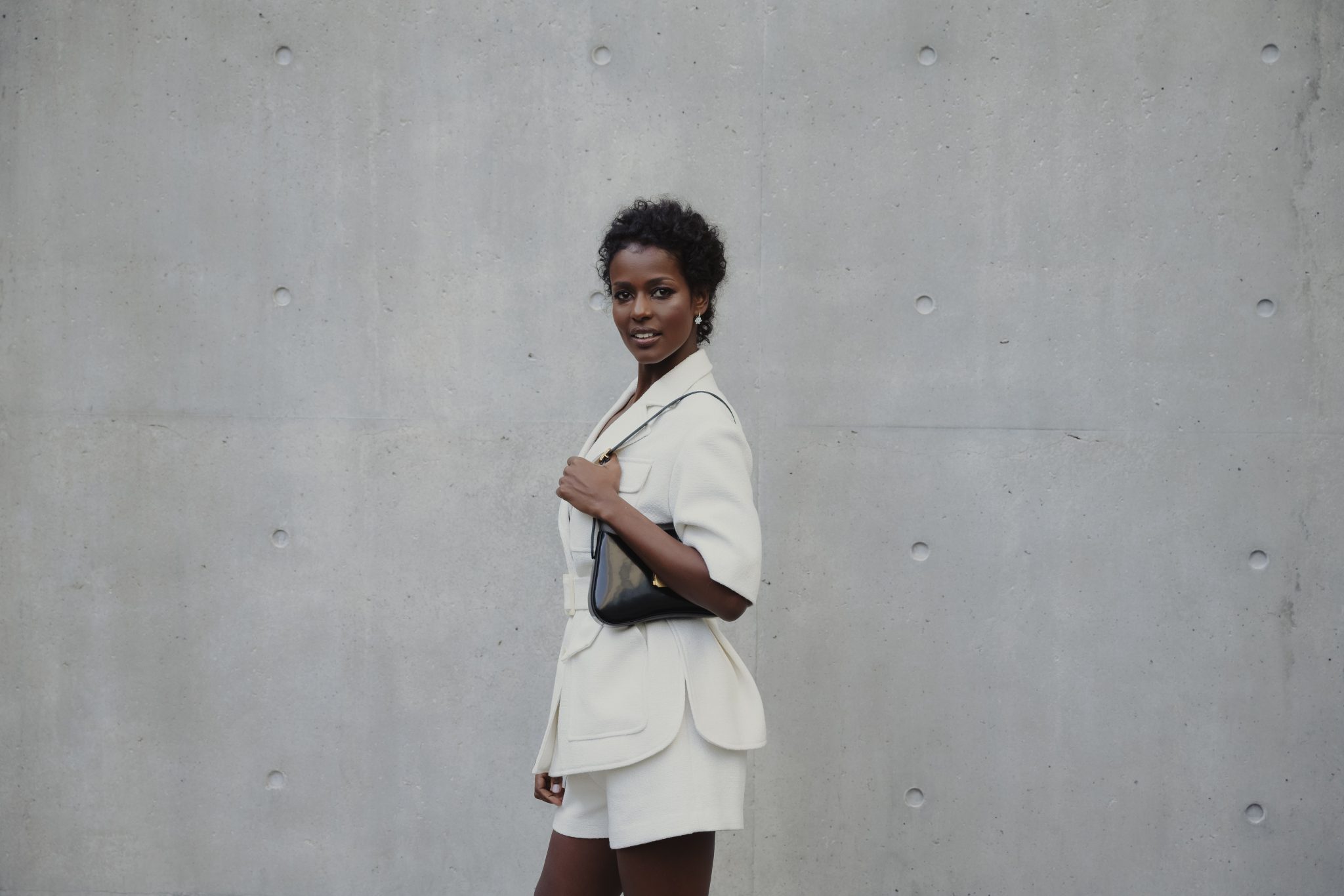  - Una visione ludica pervade la passerella di Emporio Armani