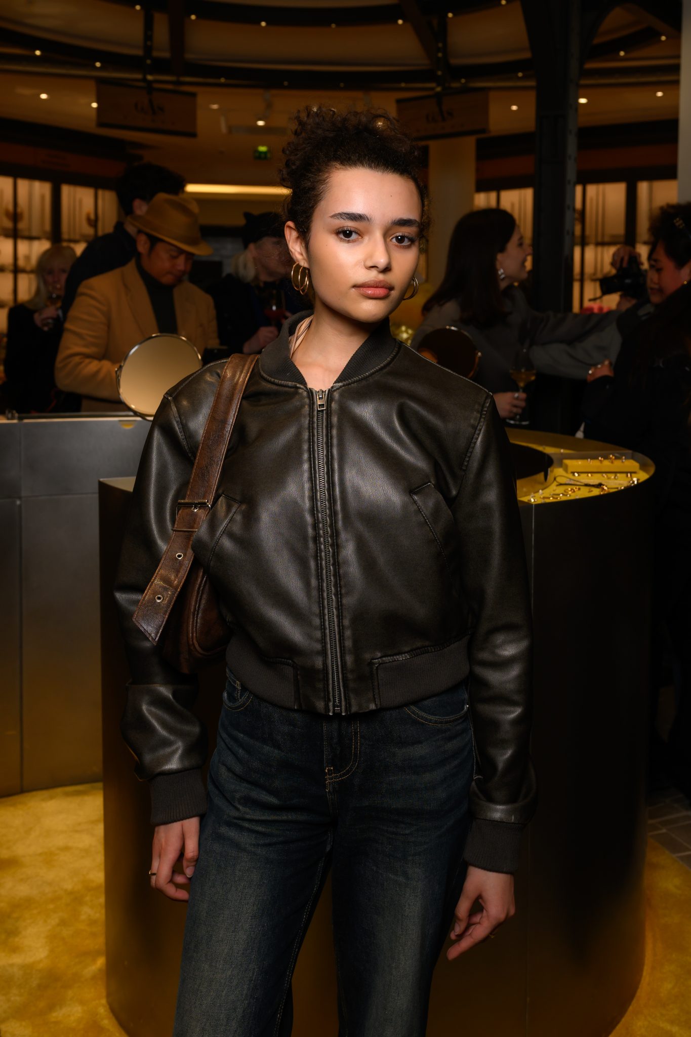  - AVGVST et Young Emperors s’associent le temps d’un Pop-Up signé Crosby Studios