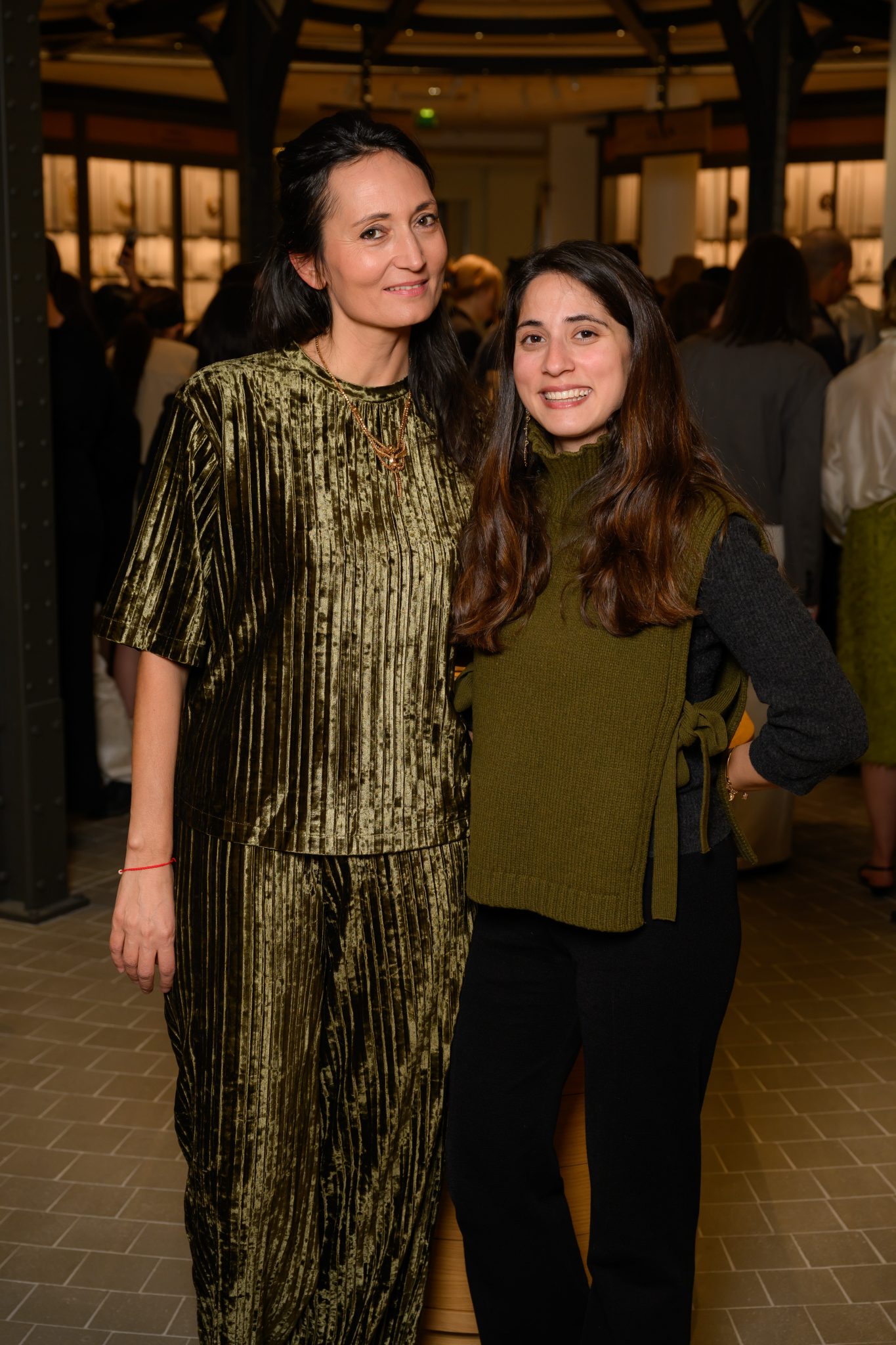  - AVGVST et Young Emperors s’associent le temps d’un Pop-Up signé Crosby Studios