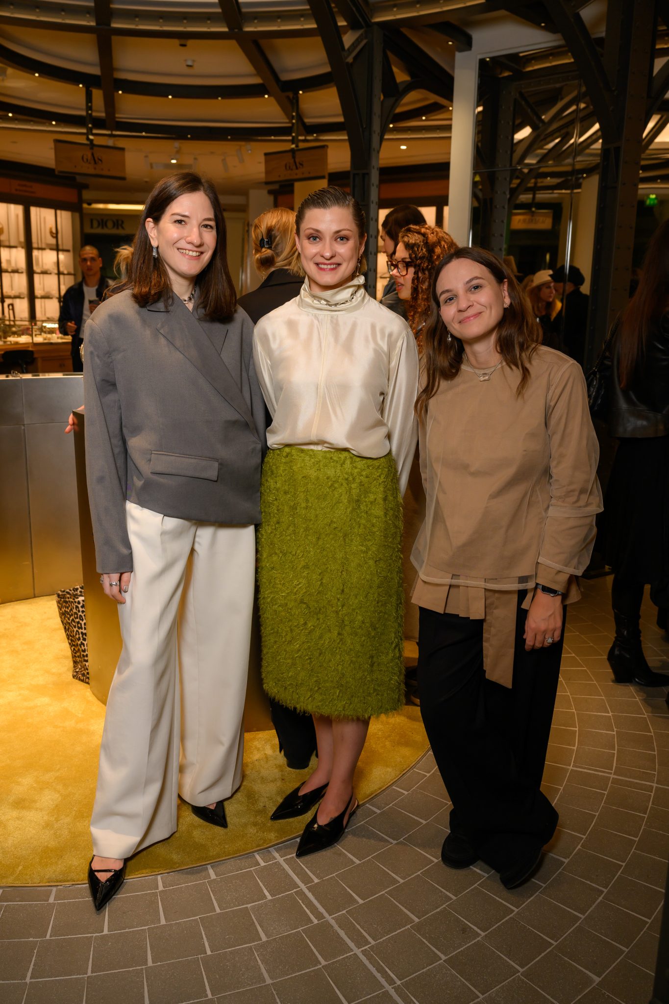  - AVGVST et Young Emperors s’associent le temps d’un Pop-Up signé Crosby Studios