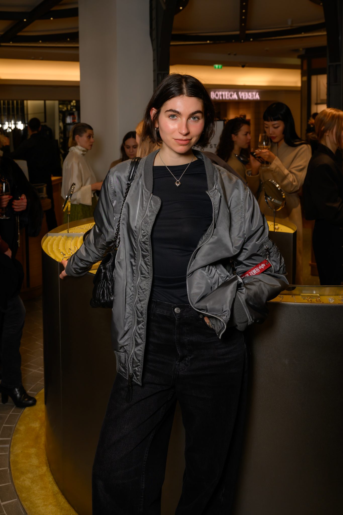  - AVGVST et Young Emperors s’associent le temps d’un Pop-Up signé Crosby Studios