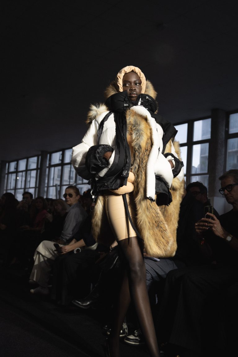 Le sens des proportions d’Ottolinger FW25 entre fourrure, technique et scarification