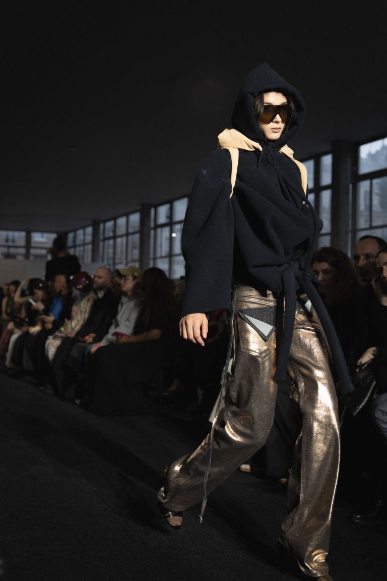 Le sens des proportions d’Ottolinger FW25 entre fourrure, technique et scarification