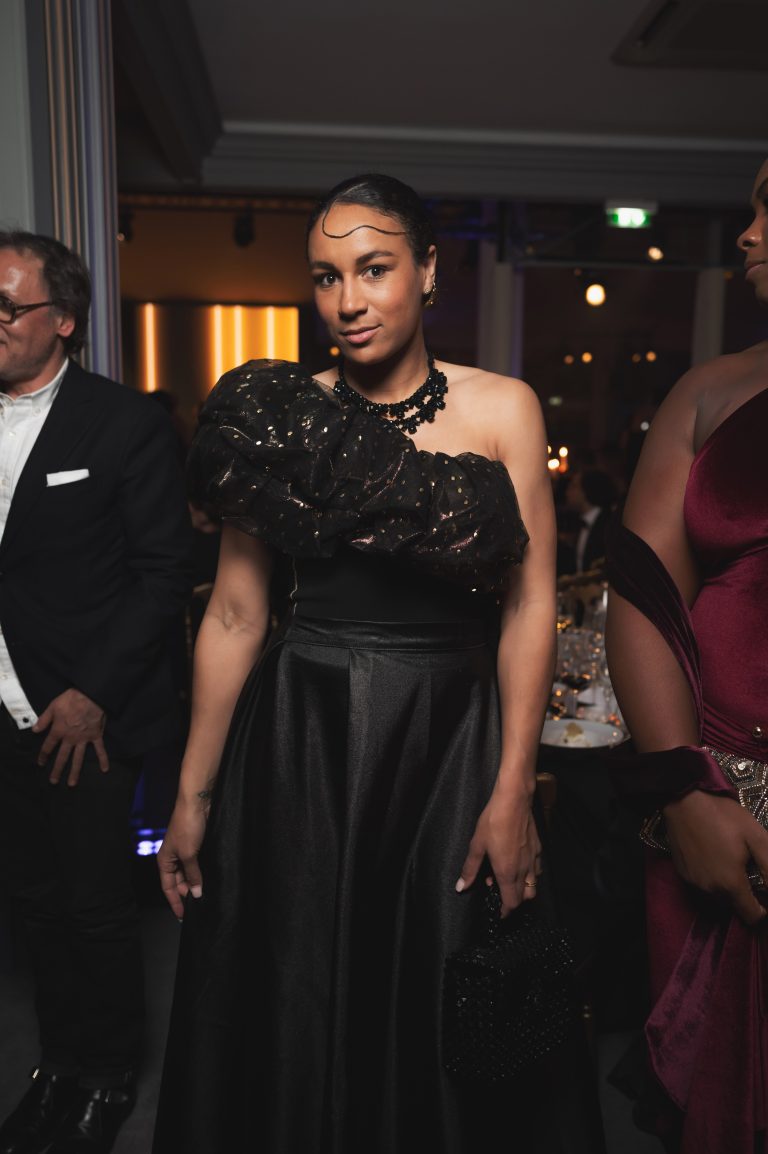  - Babeth Djian fait rimer élégance et solidarité au profit de son association AEM