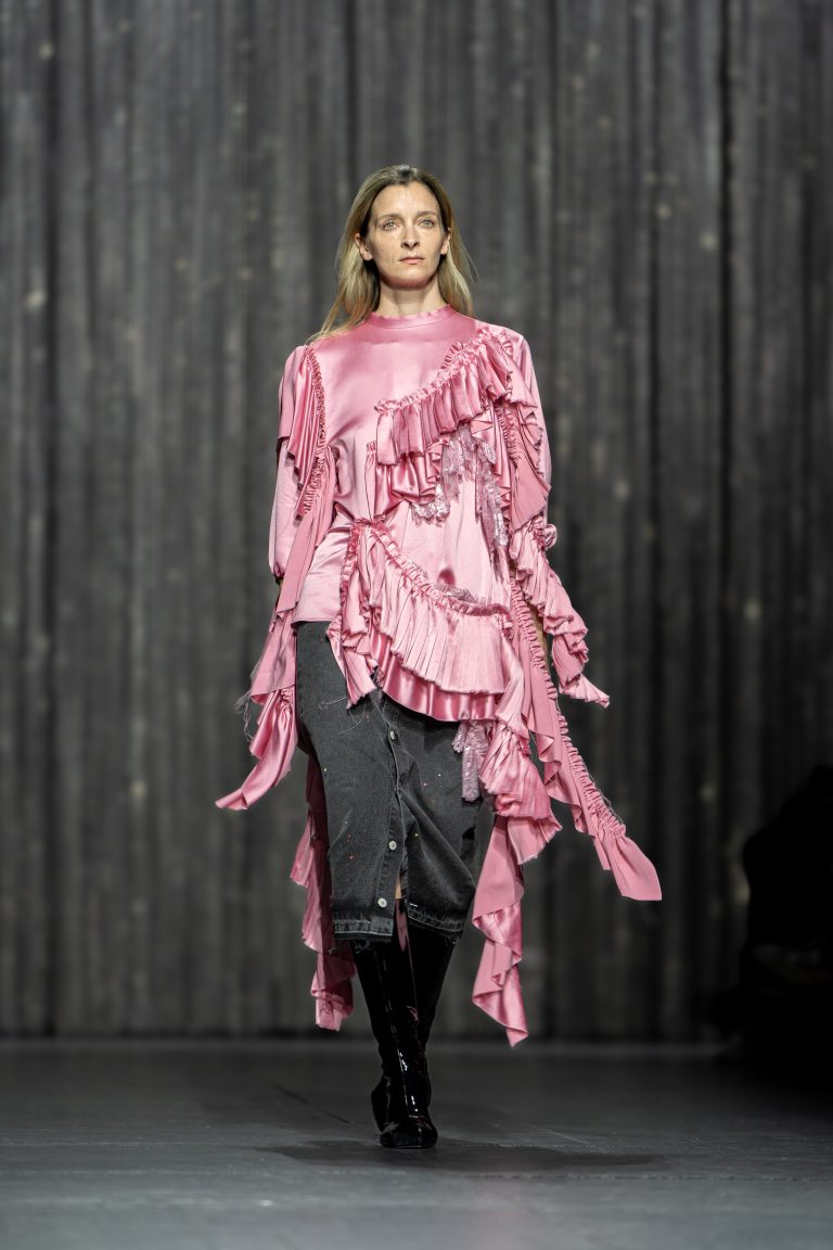 ALAINPAUL présente ses silhouettes inspirées par le monde du ballet