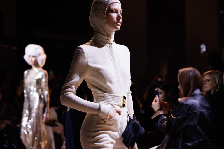 Elie Saab FW 25/26: High-Altitude Sophistication