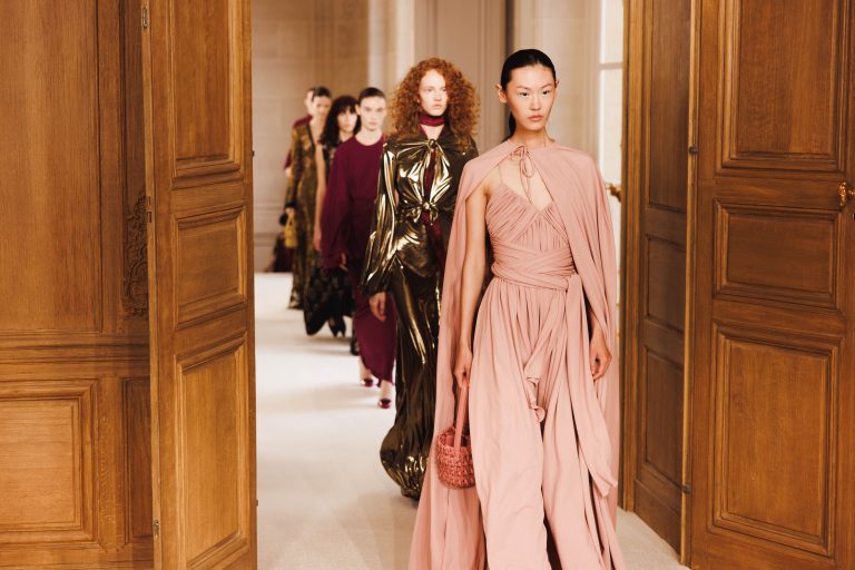 Giambattista Valli Presents a Collection Based on Fluidity, Elegance and Comfort