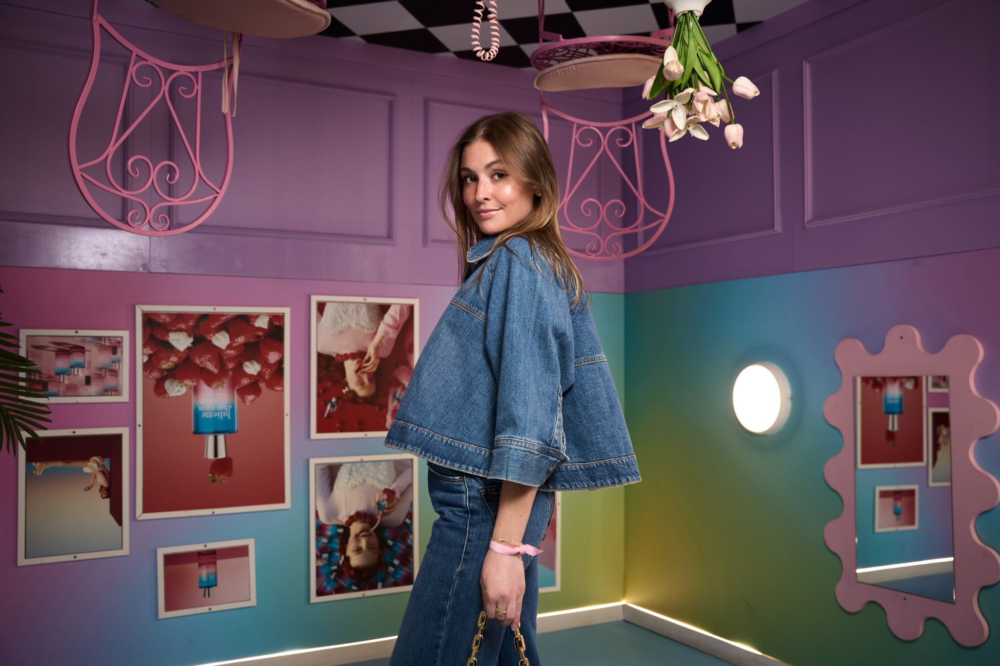  - Miami Shake, le nouveau parfum de la maison Juliette has a gun s’empare du Carrousel du Louvre !