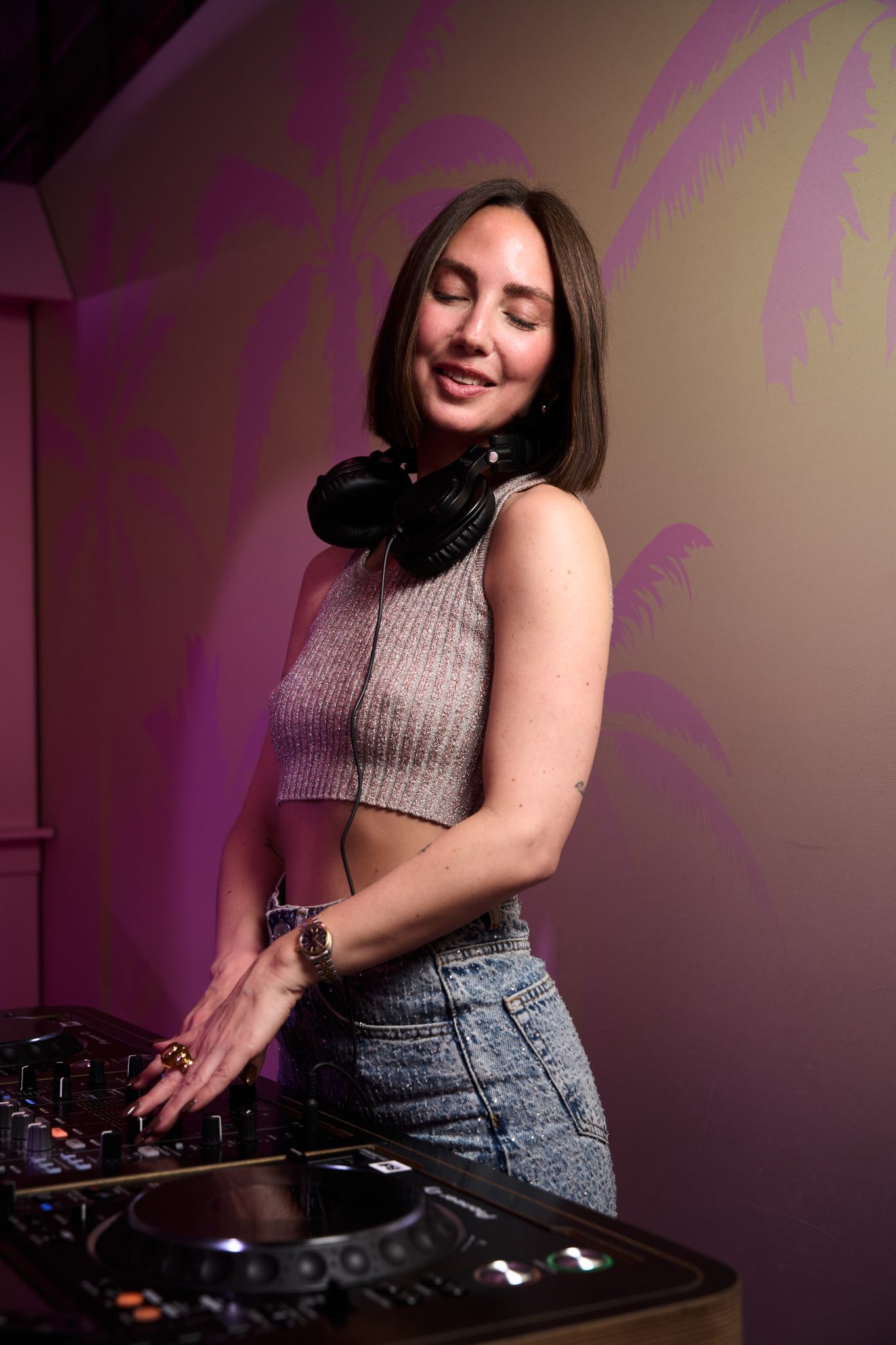  - Miami Shake, le nouveau parfum de la maison Juliette has a gun s’empare du Carrousel du Louvre !