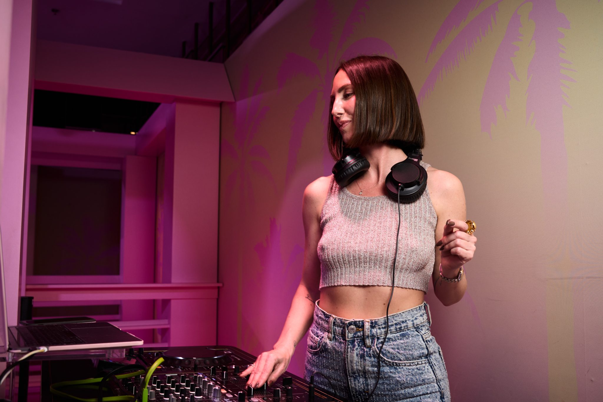  - Miami Shake, le nouveau parfum de la maison Juliette has a gun s’empare du Carrousel du Louvre !