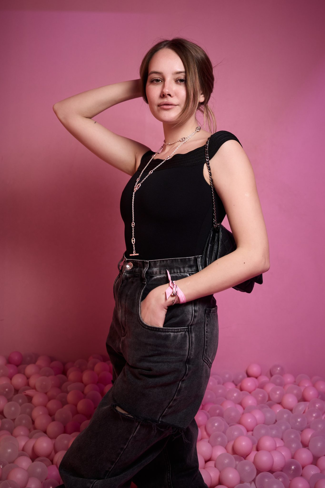  - Juliette has a gun Takes Over the Carrousel du Louvre with Miami Shake