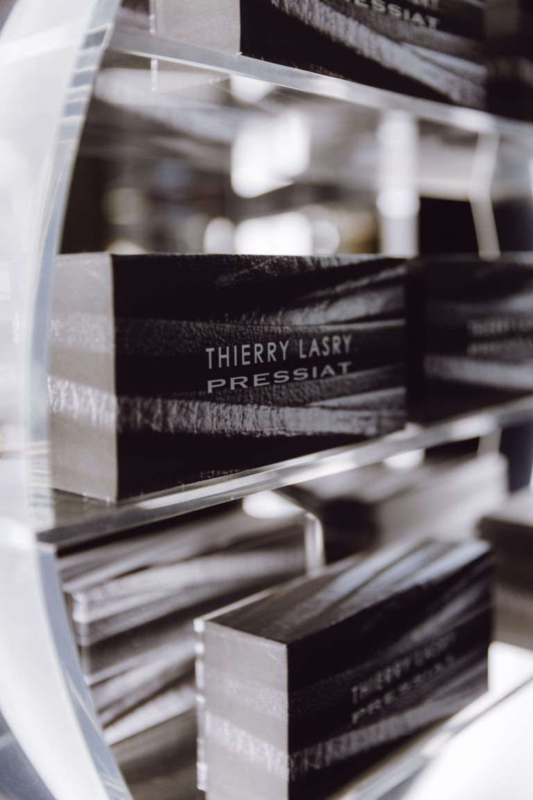 Thierry Lasry s’associe à la mode « CULT » de PRESSIAT