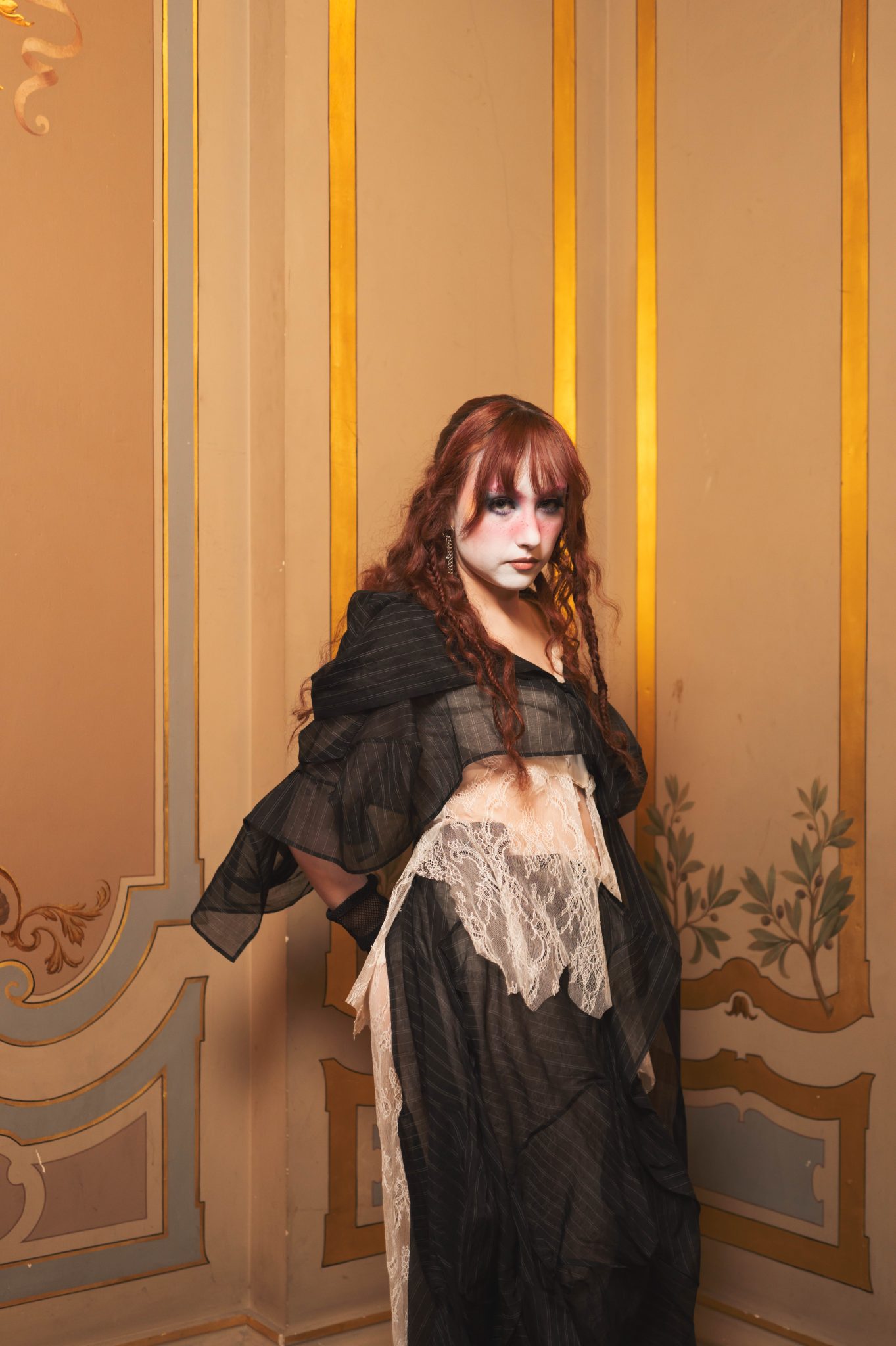  - Yohji Yamamoto et ses silhouettes sculpturales s’emparent de l’Hôtel de Ville