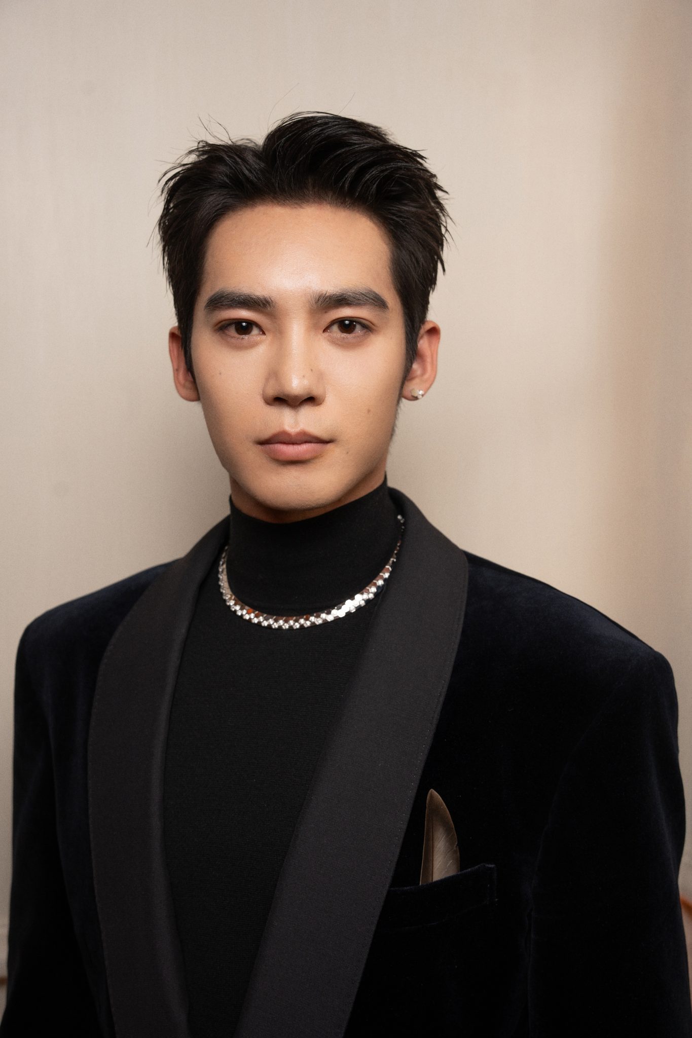  - Chaumet fait virevolter ses précieuses abeilles Place Vendôme