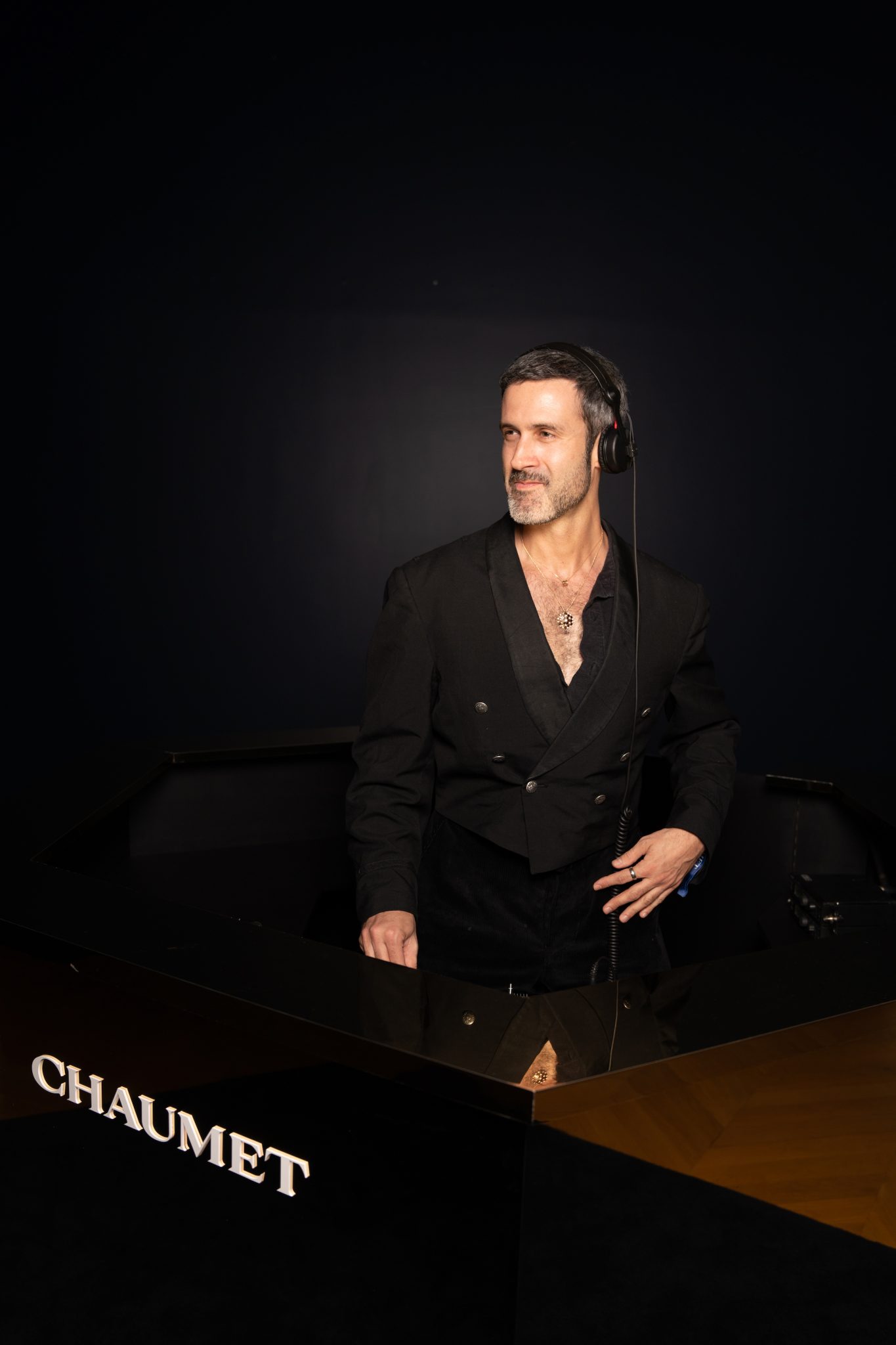  - Place Vendôme Buzzes with Chaumet’s Precious Bees