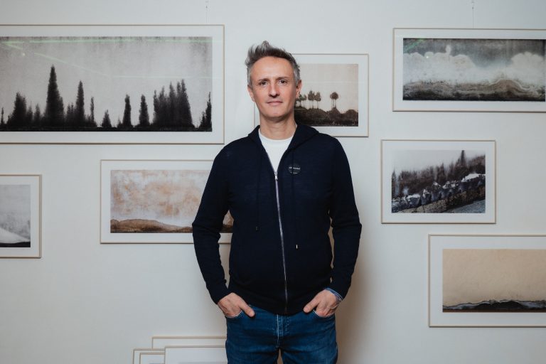  - Le salon unRepresented célèbre l’inventivité photographique au Molière