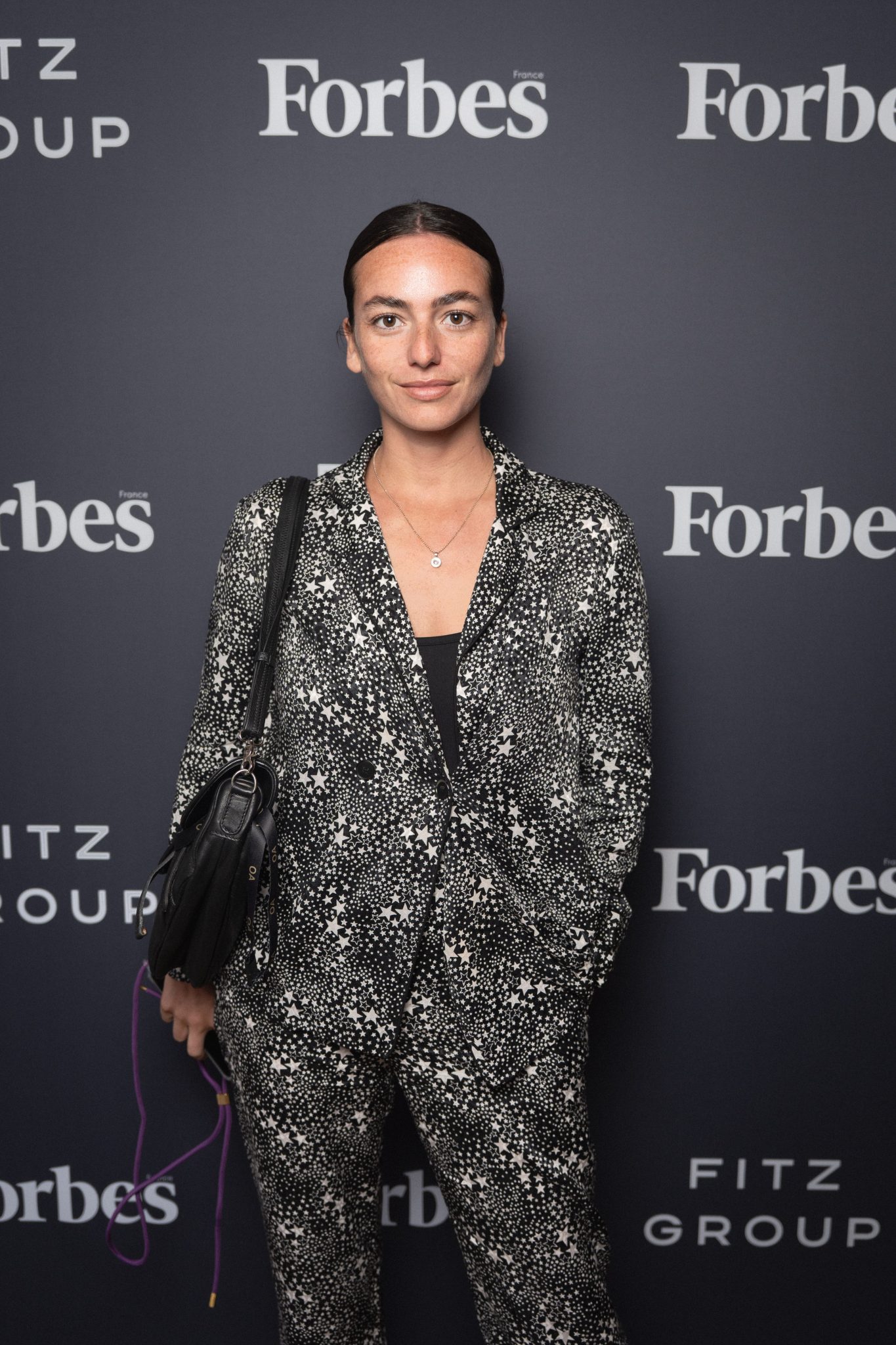  - À la table du dîner Forbes avec Léna Mahfouf au Hollywood Savoy