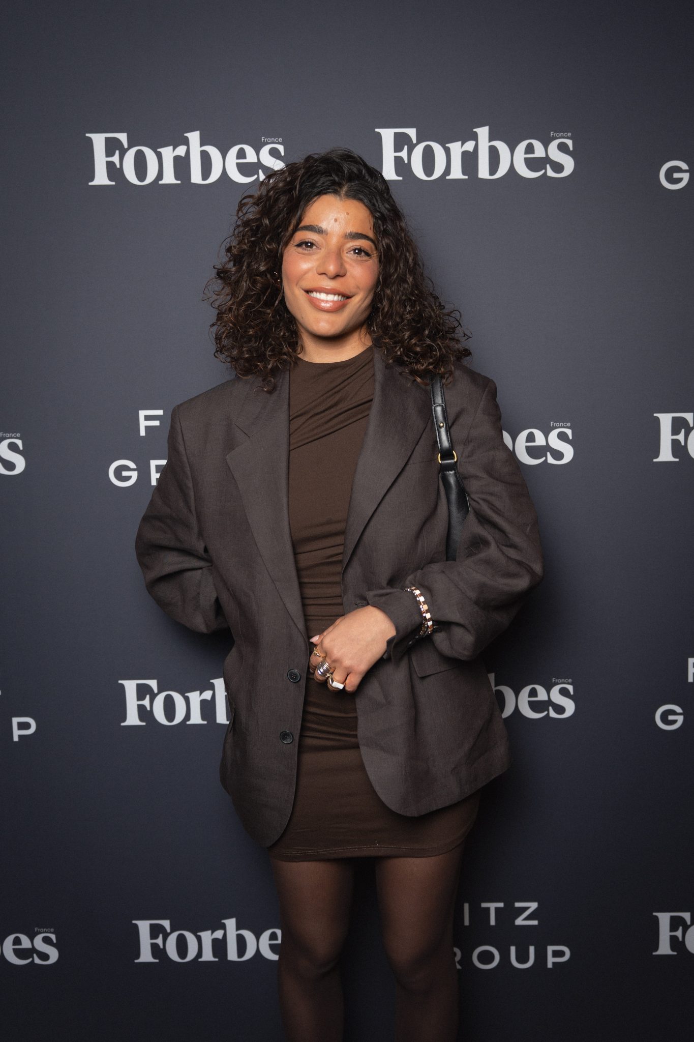  - À la table du dîner Forbes avec Léna Mahfouf au Hollywood Savoy