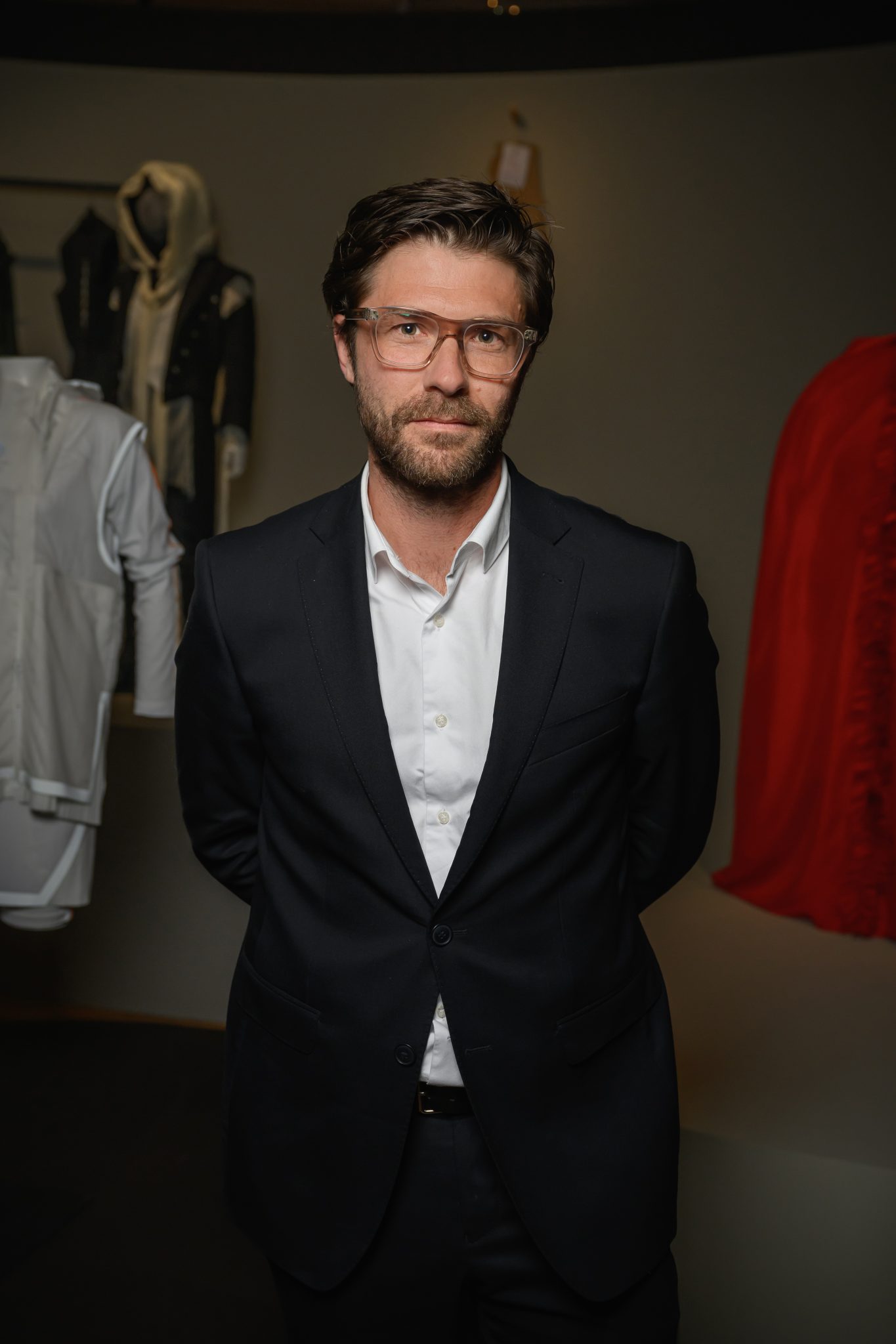  - Zeus, le cheval métallique de l’ouverture des JO-2024, galope sur la terrasse du Mucem