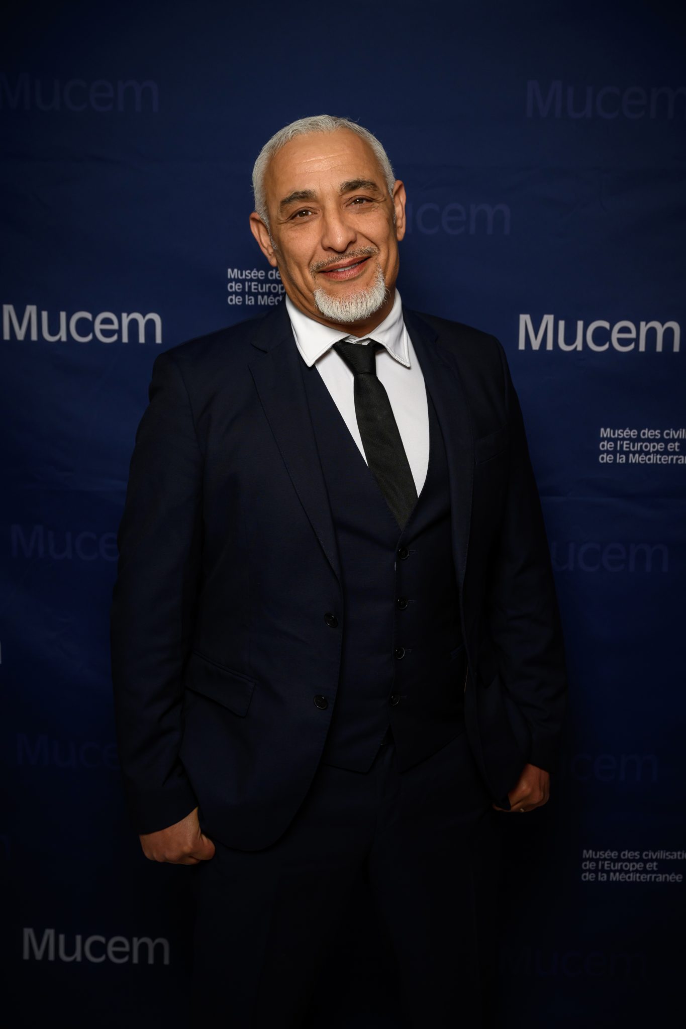  - Zeus, le cheval métallique de l’ouverture des JO-2024, galope sur la terrasse du Mucem