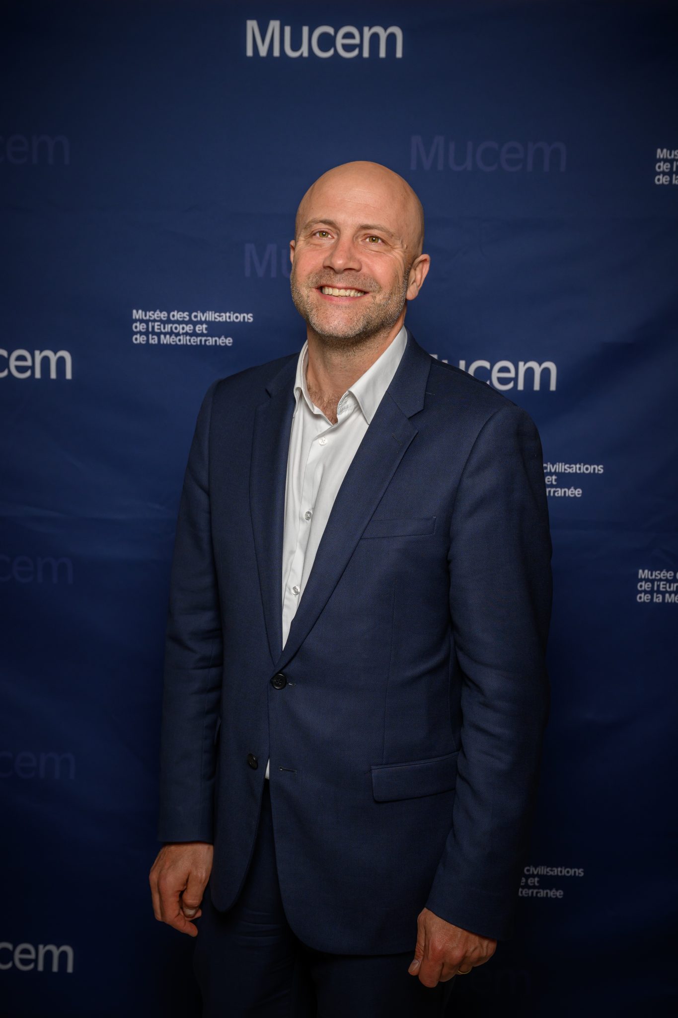  - Zeus, le cheval métallique de l’ouverture des JO-2024, galope sur la terrasse du Mucem