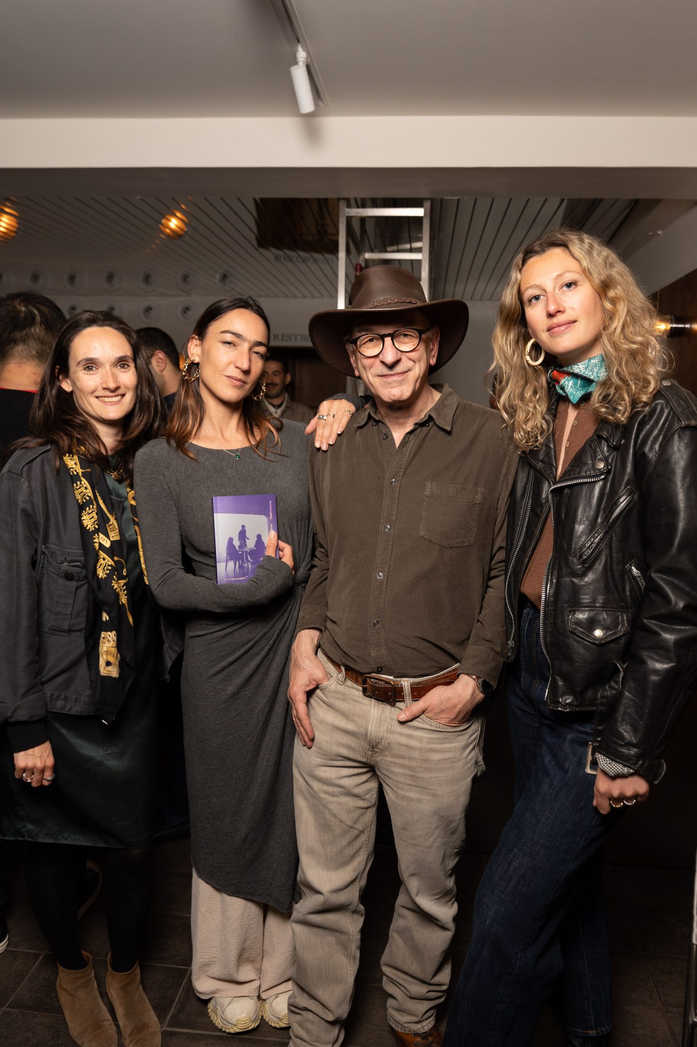  - Mathias Chelebourg présente le tout premier numéro de la collection ↗ immersive.paris ® 