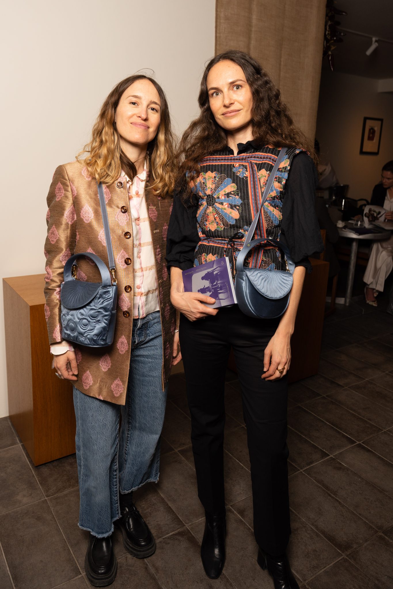  - Mathias Chelebourg présente le tout premier numéro de la collection ↗ immersive.paris ® 