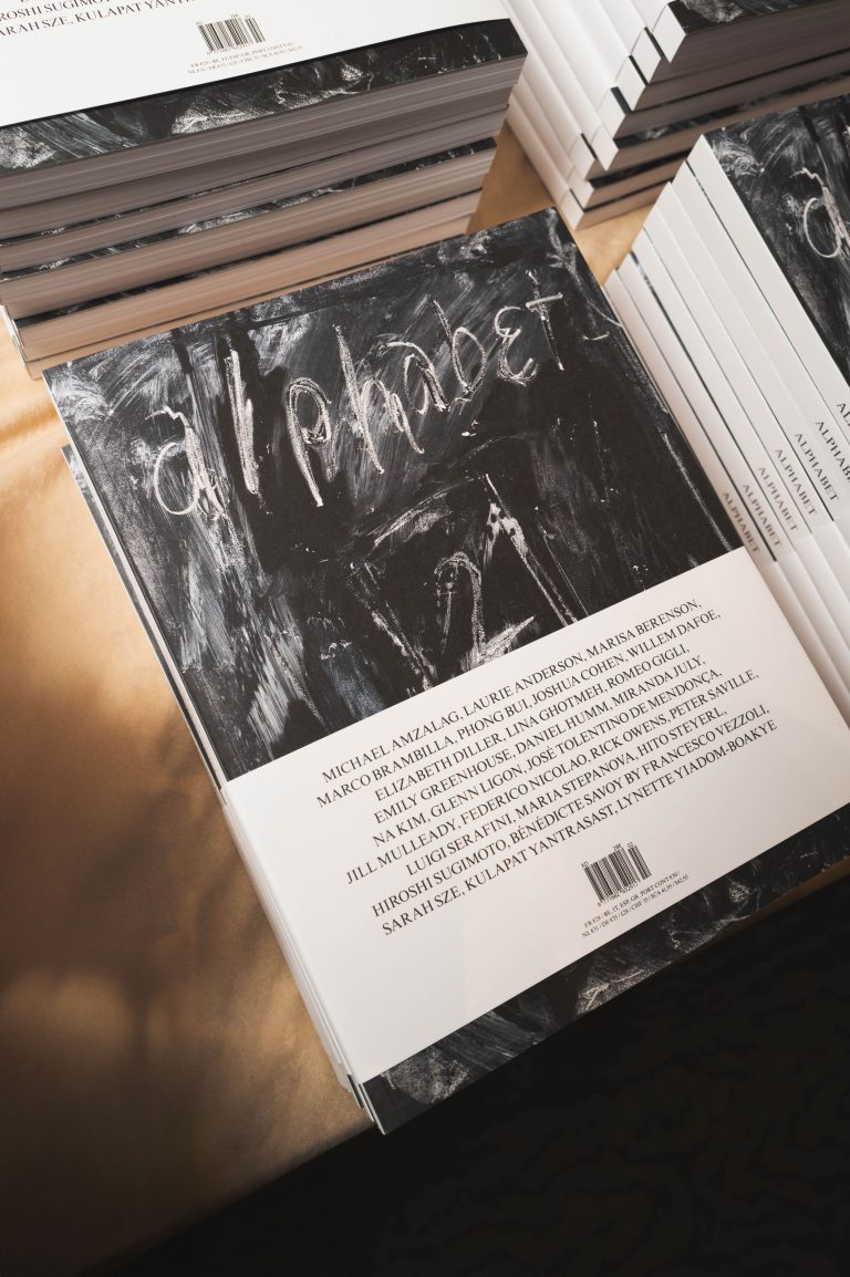 Alphabet magazine lance son deuxième numéro avec le Musée Yves Saint Laurent Paris