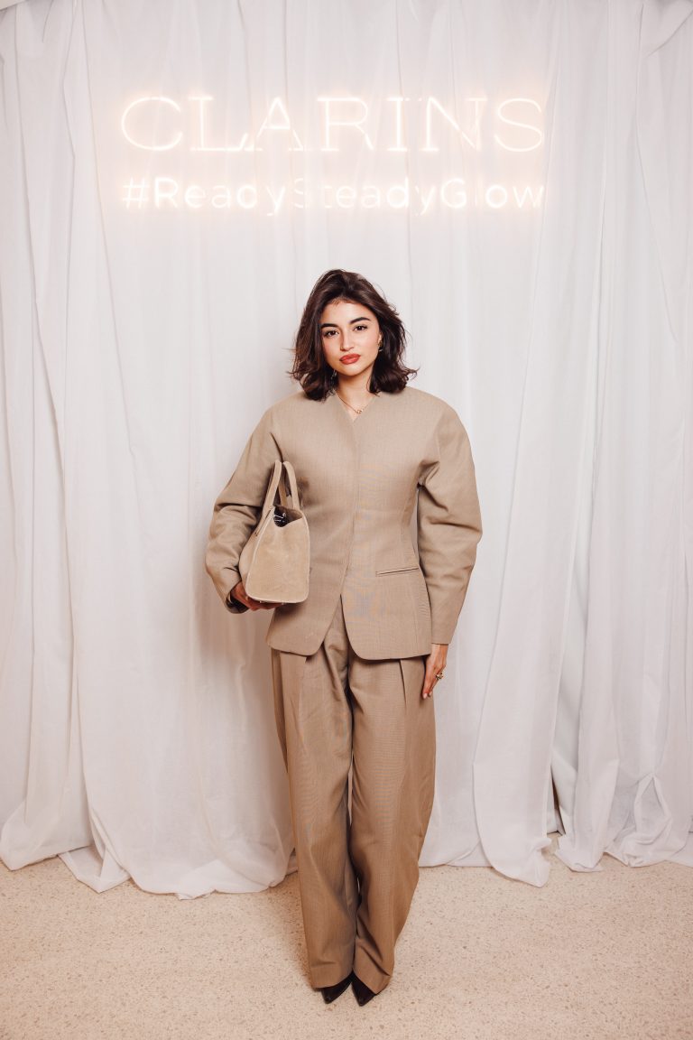  - Clarins et Camille Lou célèbrent leur collaboration avec un dîner à la galerie Wabisabi