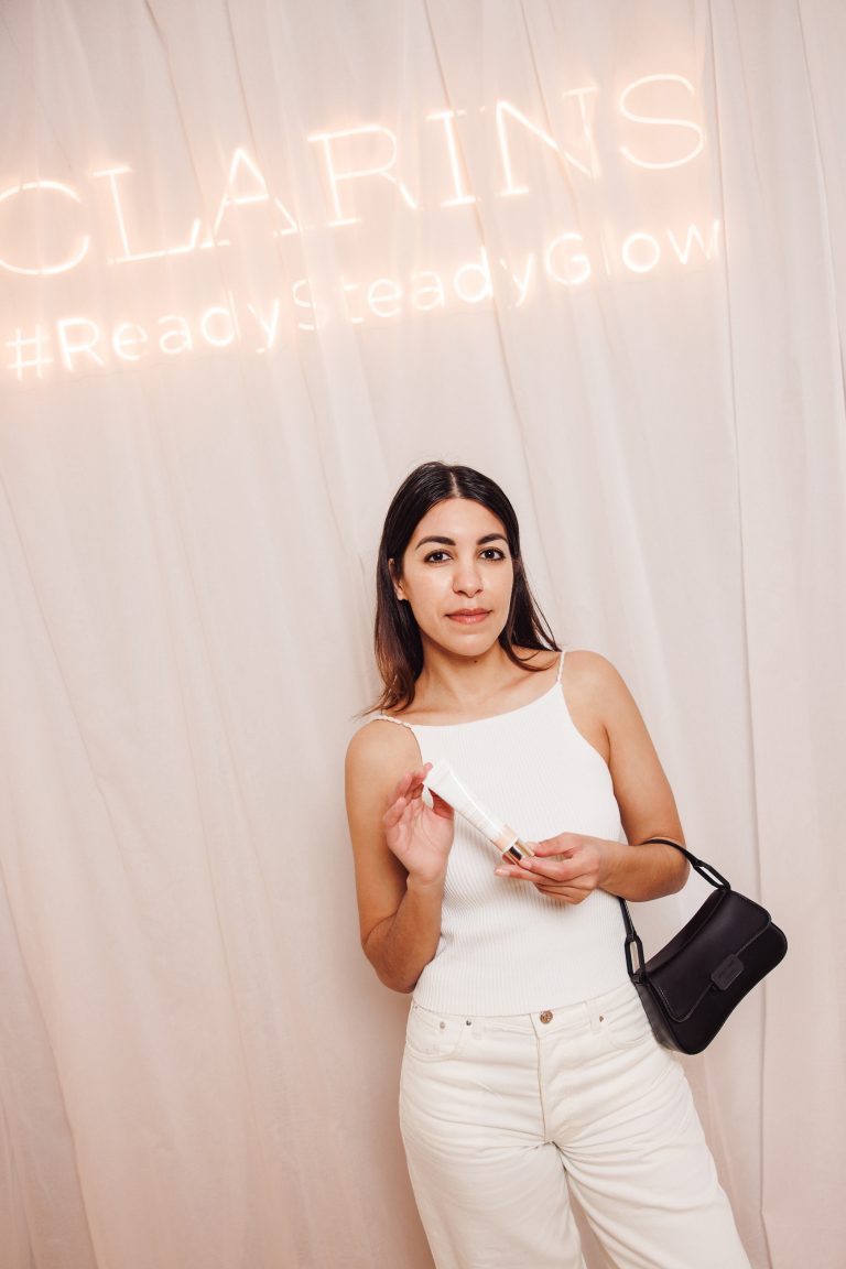  - Clarins et Camille Lou célèbrent leur collaboration avec un dîner à la galerie Wabisabi