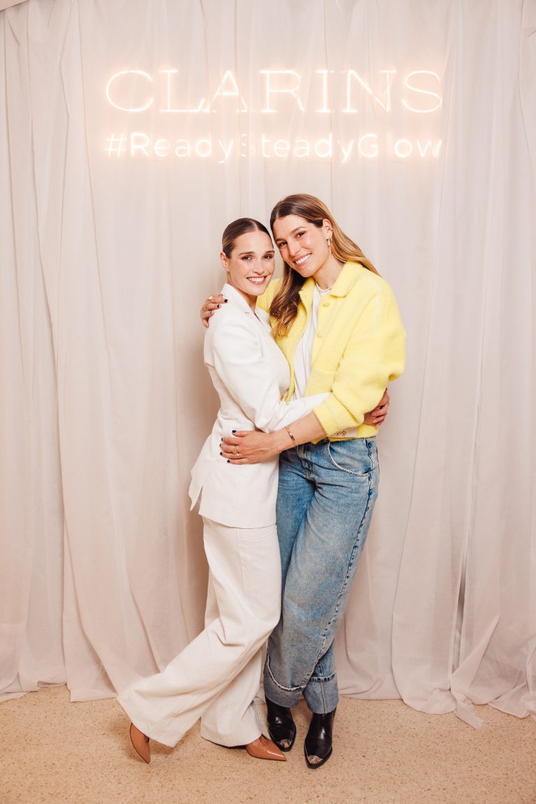  - Clarins et Camille Lou célèbrent leur collaboration avec un dîner à la galerie Wabisabi