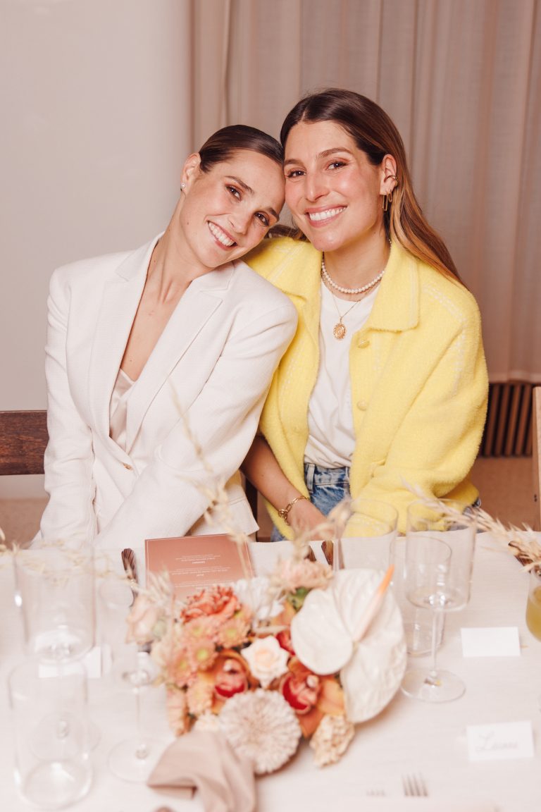  - Clarins et Camille Lou célèbrent leur collaboration avec un dîner à la galerie Wabisabi
