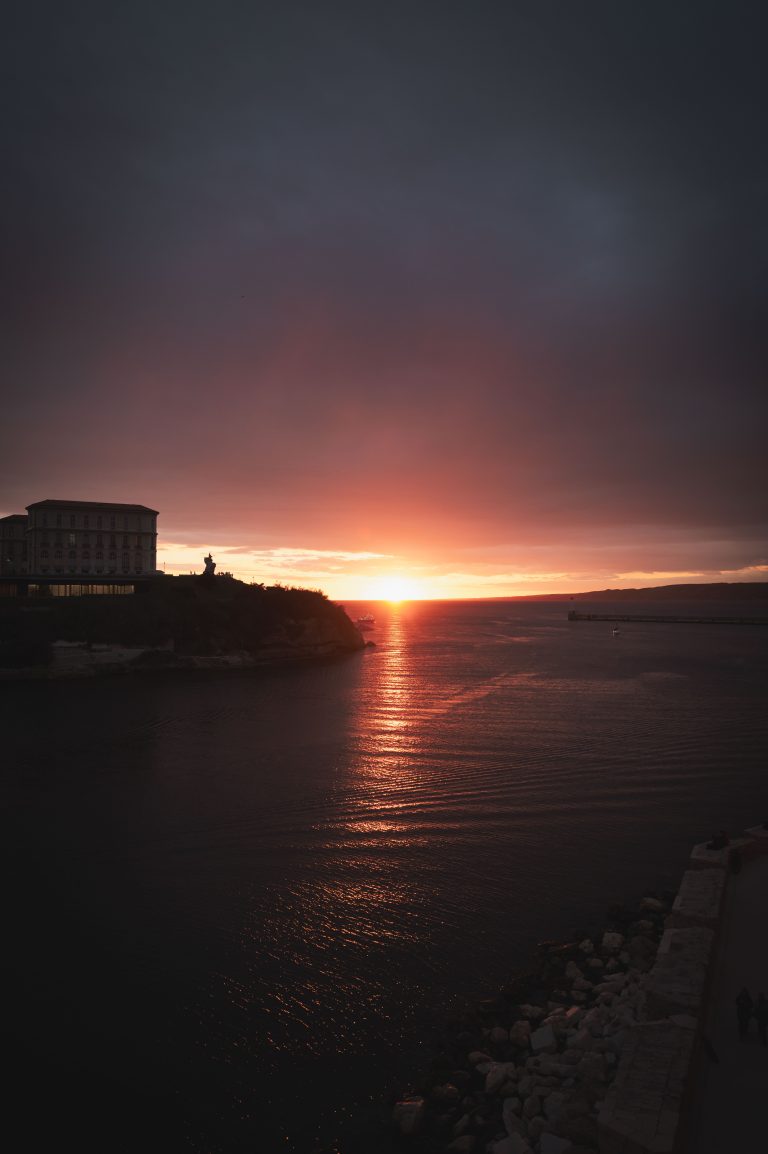 Au Mucem, Laure Prouvost s’empare du fort Saint-Jean avec “Au fort, les âmes sont”