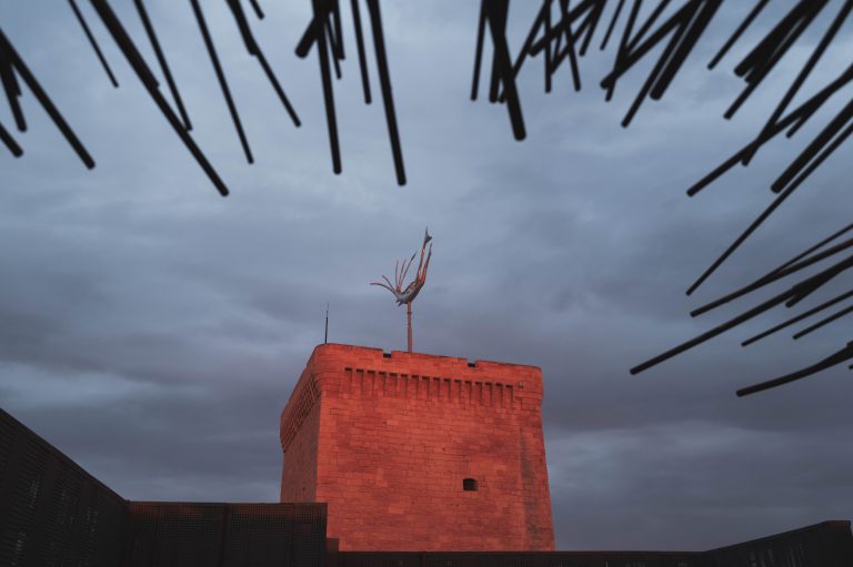 Au Mucem, Laure Prouvost s’empare du fort Saint-Jean avec “Au fort, les âmes sont”