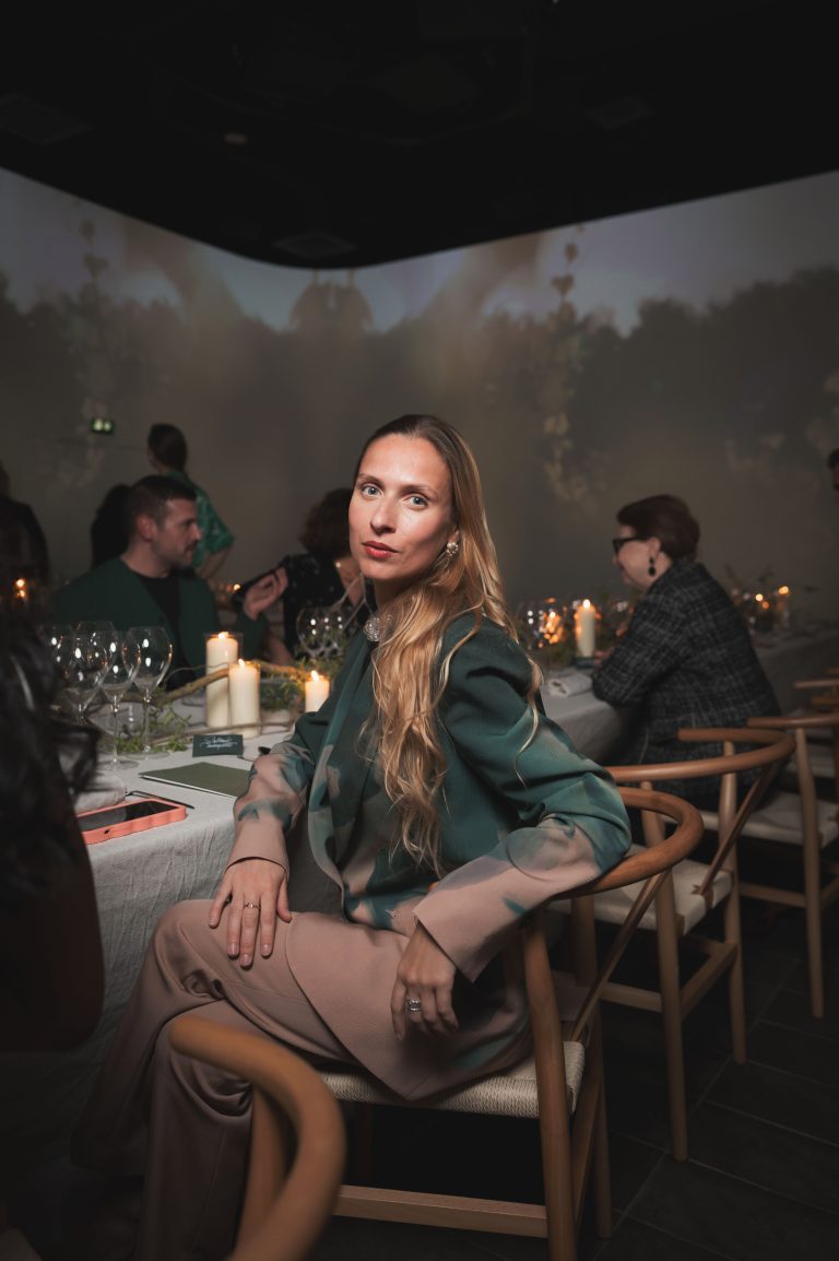  - Avec Lélia Demoisy, Ruinart poursuit sa Conversation avec la Nature