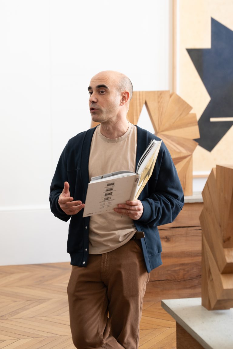  - Raphaël Zarka investit le siège de la Maison Liaigre durant Art Paris