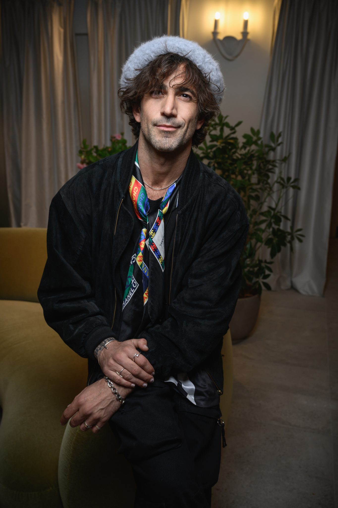  - Nimette ouvre son salon parisien rue Saint-Honoré